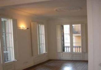 Pis luxós en finca modernista