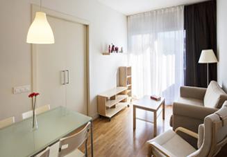 Confortable apartament 1hab, terrassa, Plaça Molina