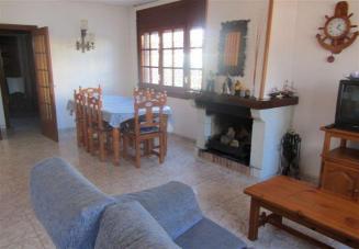 Casa adosada amb piscina privada a la platja de Cunit